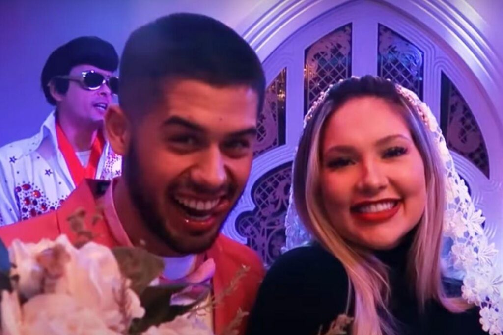 Maria Alice entrou no altar junto com a mãe