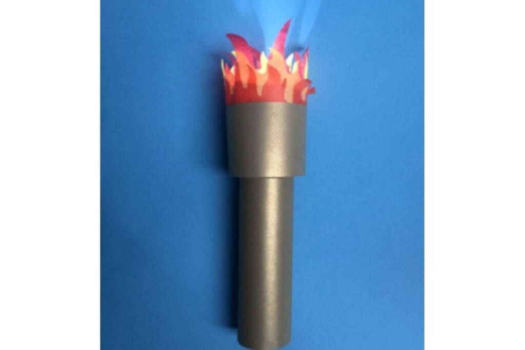 Olimpíadas em casa: veja como fazer tocha olímpica para brincar em família