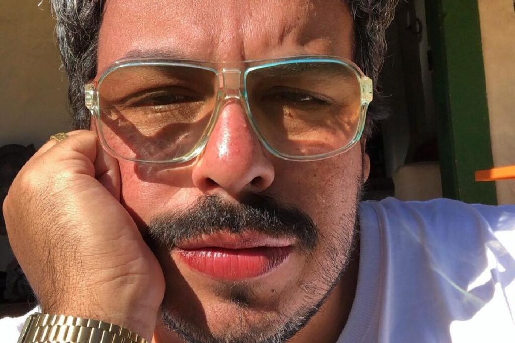 Luis já tinha falado que o quadro de saúde da avó era grave