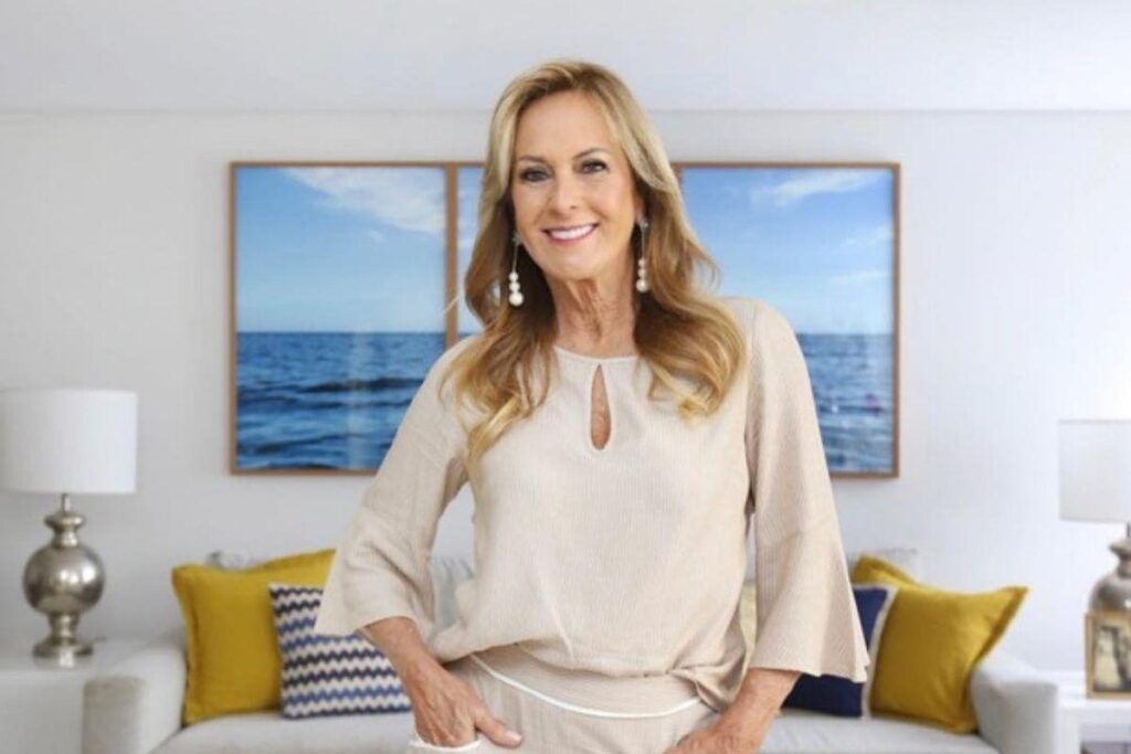 Helô Pinheiro publica foto com as mulheres da família