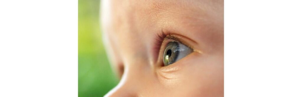 Com a pandemia, os casos de miopia aumentaram pelo uso excessivo de telas