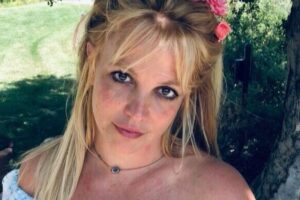 Britney Spears está em uma disputa na Justiça para tirar a própria tutela do pai e poder tomar as próprias decisões