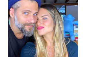 Giovanna Ewbank e Bruno Gagliasso comemoram 12 anos juntos e celebram família que construíram juntos