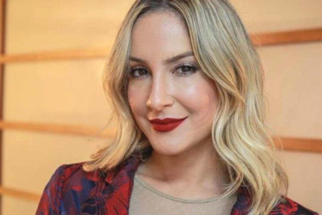 Claudia Leitte brincou e disse que está pagando os pecados com os filhos