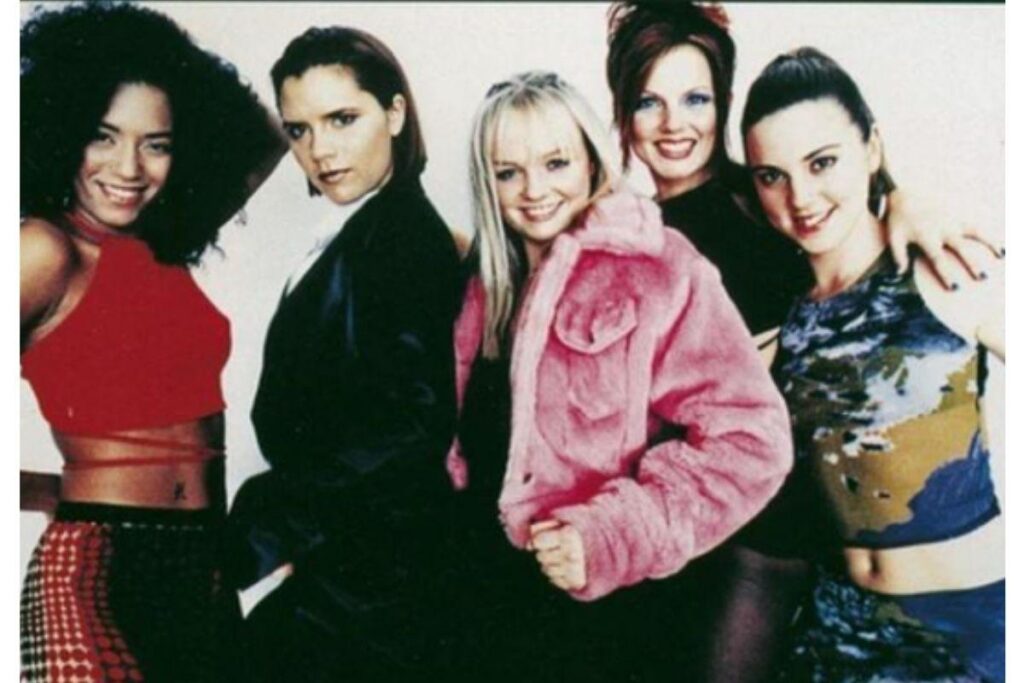 Integrante das Spice Girls se casa em segredo aos 45 anos
