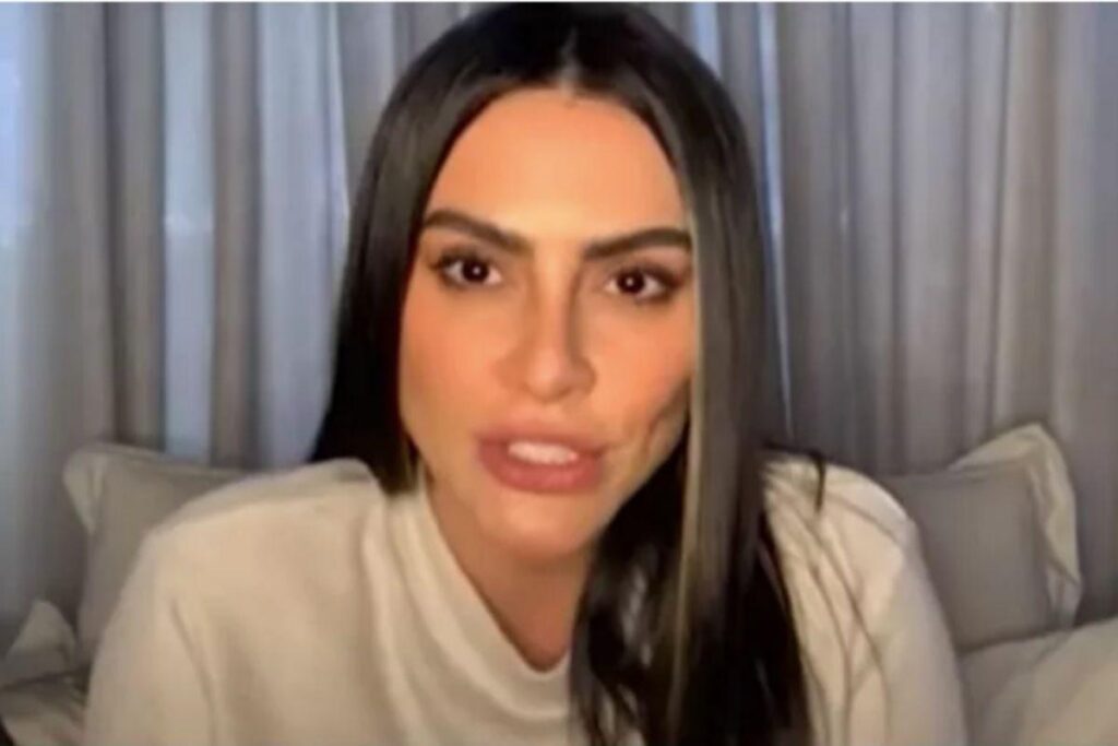 Ela deu detalhes no Twitter