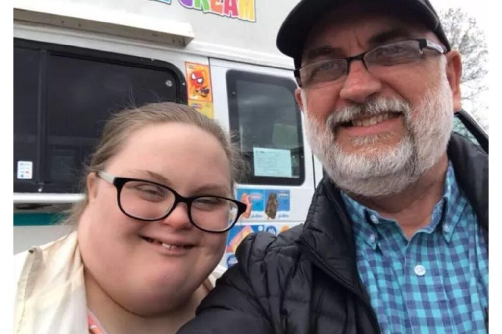 Joel e a filha, Mary Kate