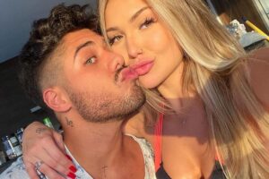 Virginia Fonseca faz tatuagem para a filha