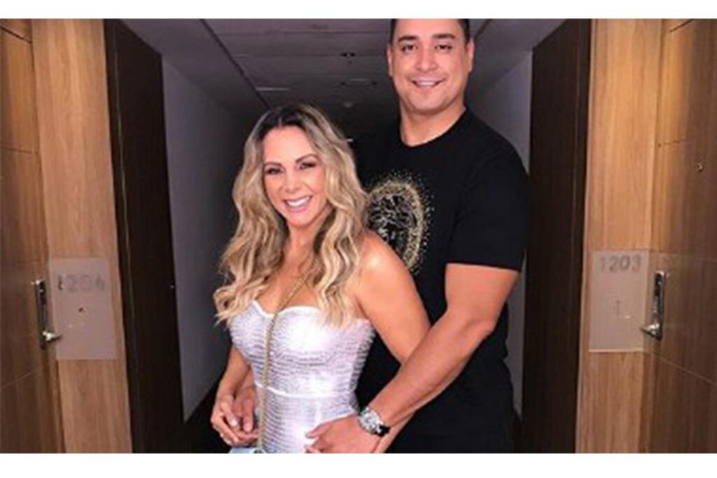 A semelhança entre Xanddy e o filho chamou atenção nas redes sociais