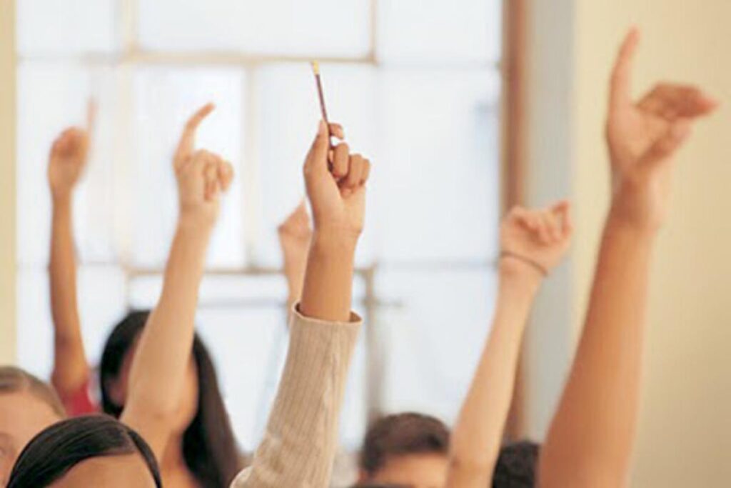 O menino fica muito chateado quando a professora erra o nome dele