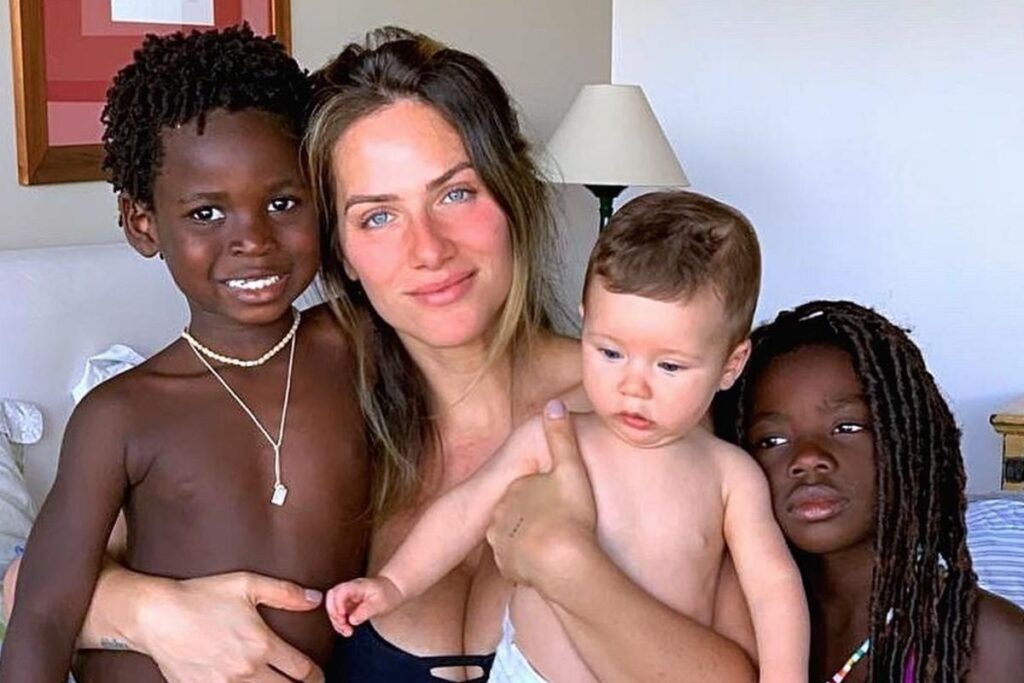 Giovanna Ewbank mostra novo visual de Bless: “Se inspirou na irmã”