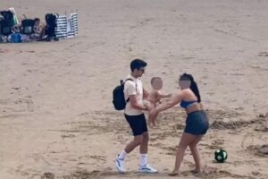 Bebê é encontrado sozinho na praia
