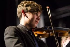 A paixão de Bruno pela música começou quando ele era pequeno