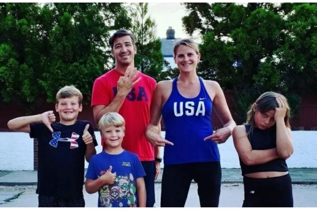 Lora Webster já é mãe de 3 filhos