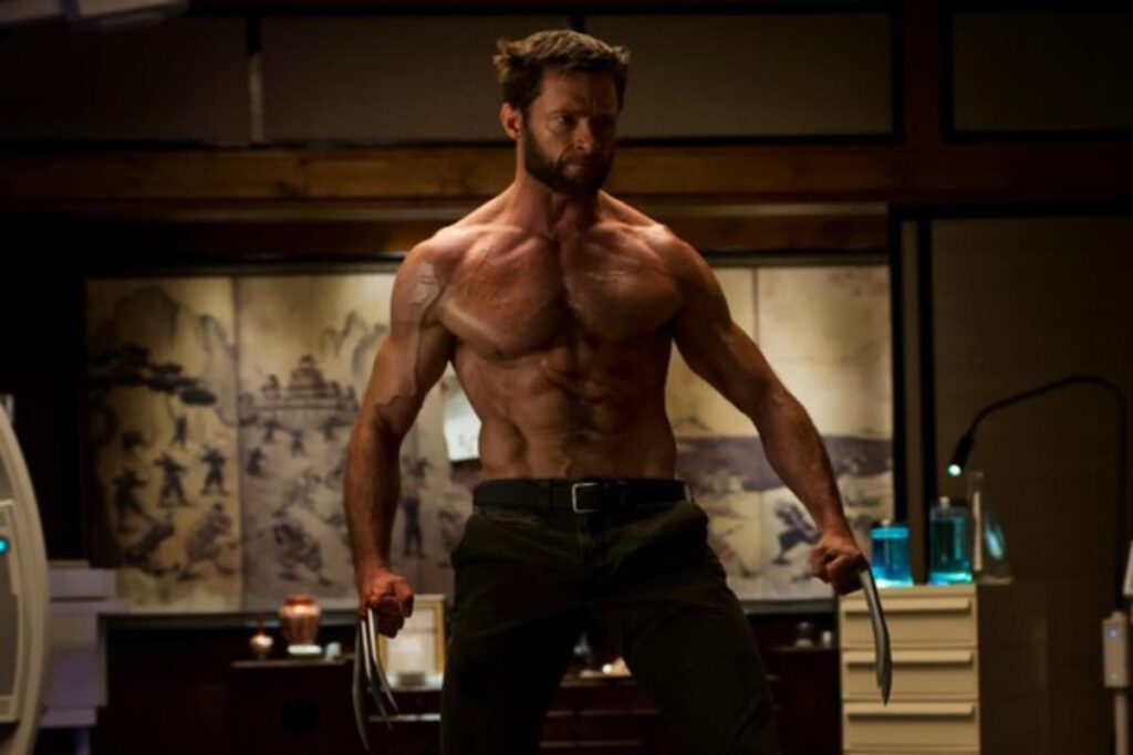Hugh Jackman ao lado da mãe Grace McNeil