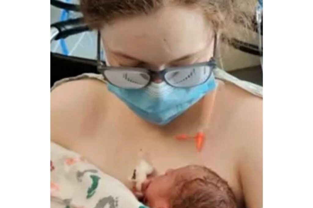 Charity deu à luz Alora