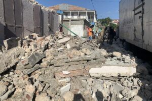 Um terremoto atingiu o Haiti na manhã deste sábado e causou vários prejuízos