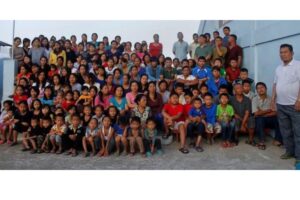 Ziona Chana tem 39 esposas, 94 filhos e 33 netos.