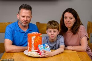 Menino passa 12 anos comendo apenas pão e iogurtes