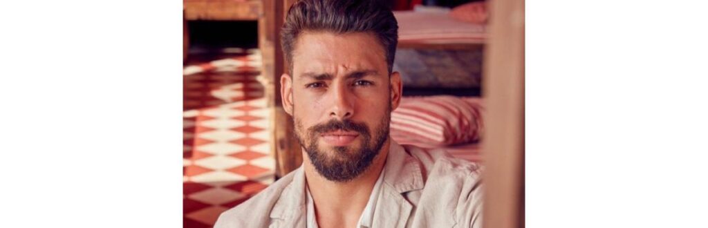 Cauã Reymond apareceu se divertindo com a filha Sofia no jardim da mansão