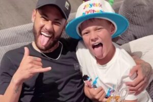Neymar comemora aniversário com Davi Lucca