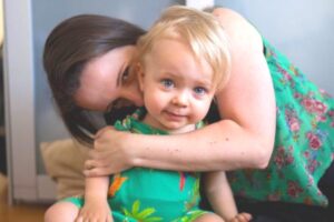 Morgana e Luiz, pais de Alice