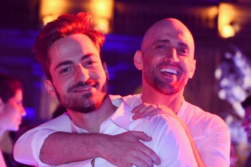 Thales Bretas compartilhou uma foto dele e Paulo Gustavo com os dois filhos