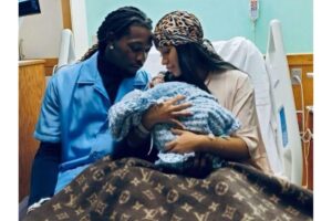 Nasceu! Cardi B comemora a chegada do segundo filho