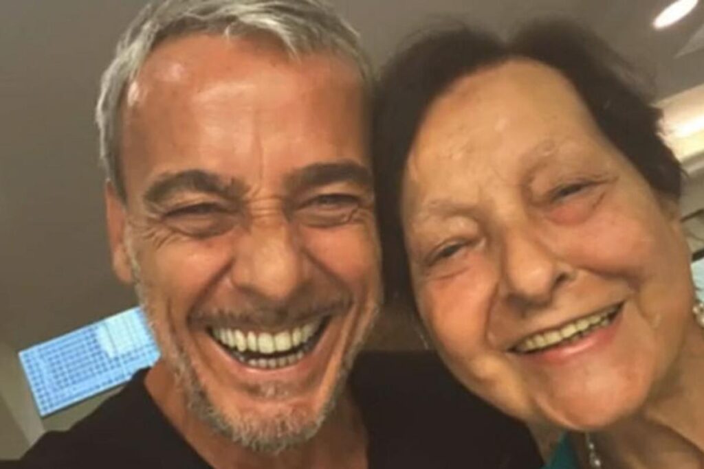 Alexandre parou tudo para cuidar da mãe com Alzheimer