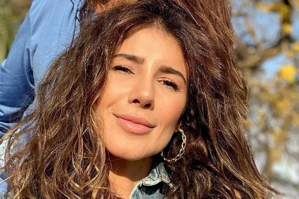 Paula Fernandes namora Rony Cecconello desde 2019