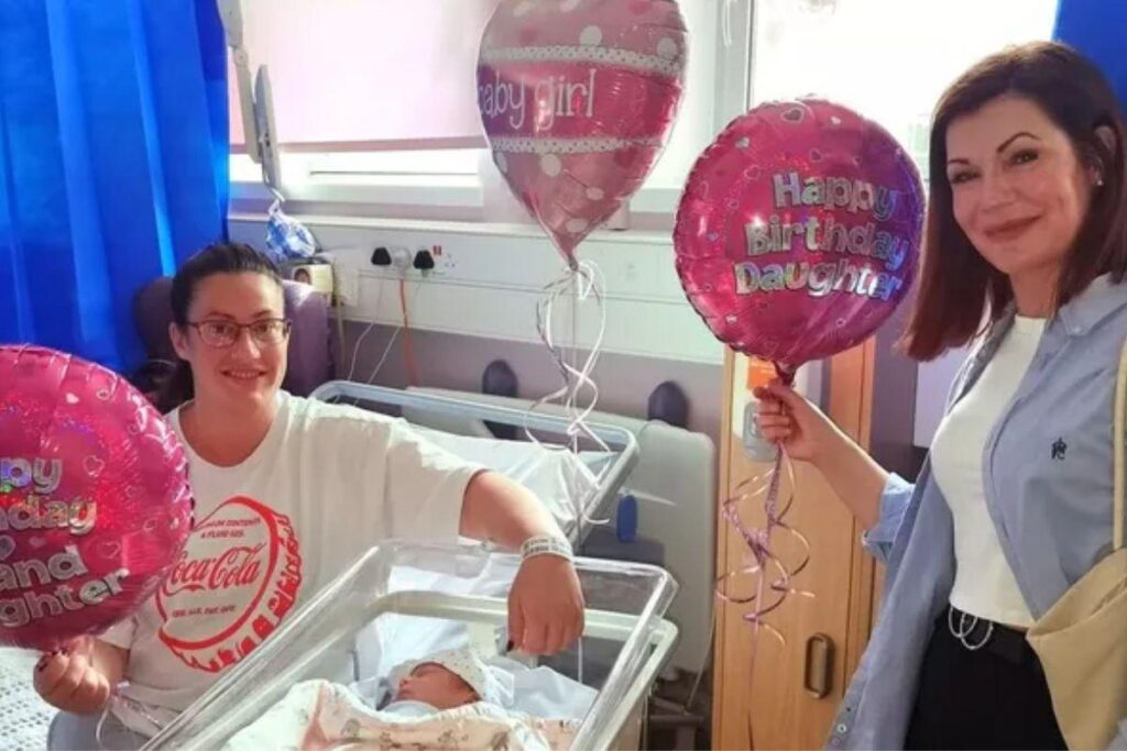 Sophia, Laura e Pauline nasceram no dia 22 de setembro