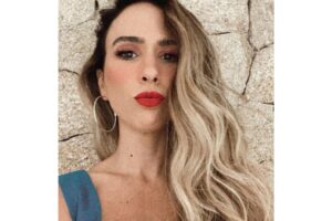 Clara Maria curtindo a natureza