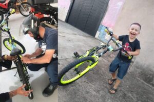 Davi ganhou uma nova bicicleta de presente