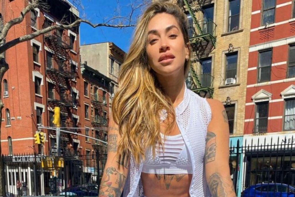 Dani Bolina conta para Thiago Rela que está grávida e mostra reação em vídeo