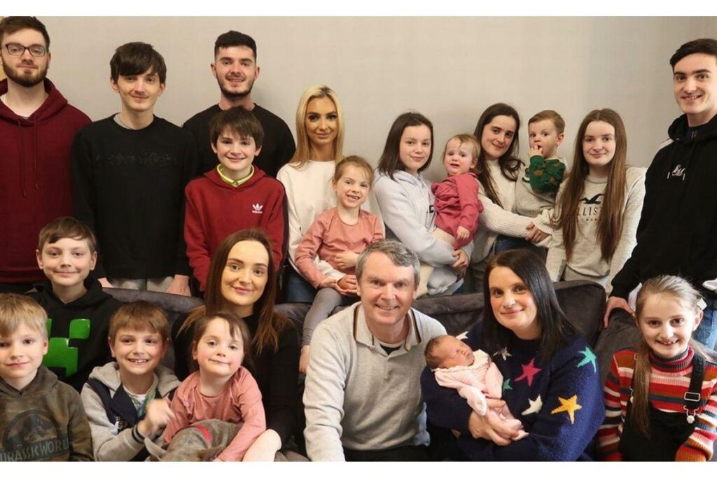 Sue conta detalhes da família nas redes sociais