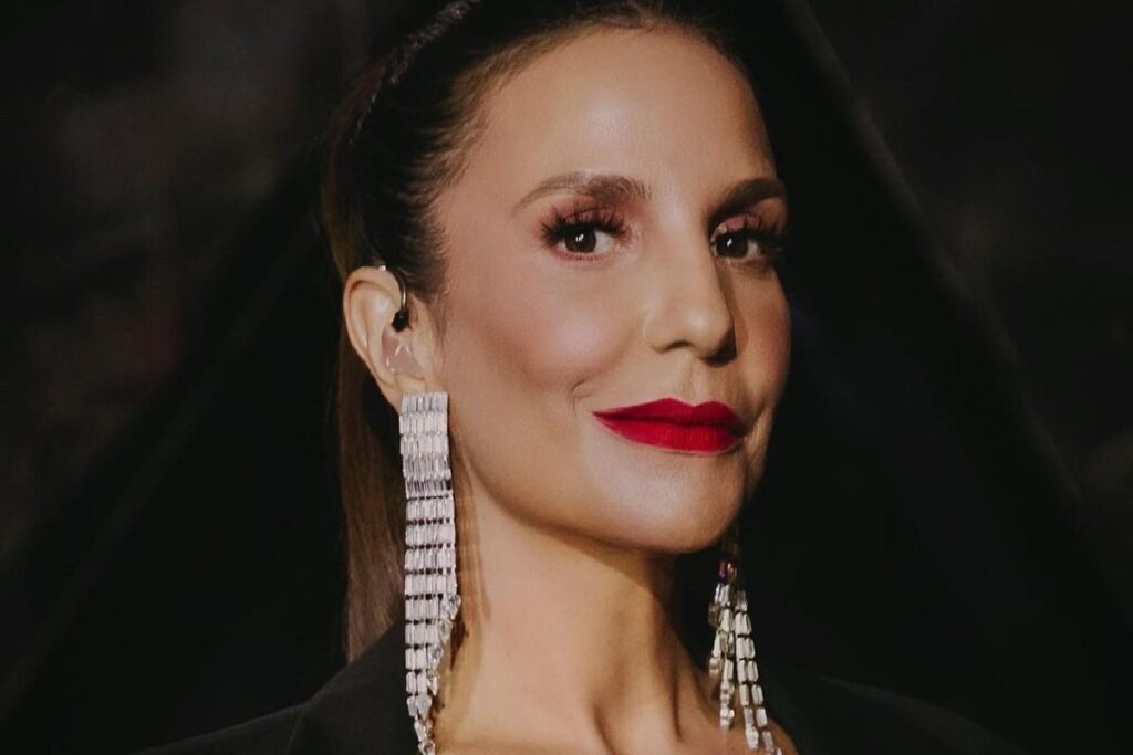 Ivete Sangalo não conteve a emoção ao se apresentar enquanto o filho tocava bateria