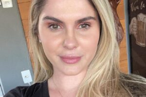 Bárbara Evans abriu caixa de perguntas nos stories e falou sobre a gestação de gêmeos