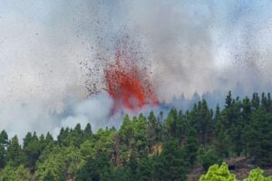 O vulcão entrou em erupção