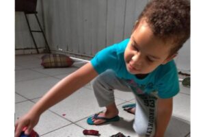 Samuel amou o novo brinquedo!