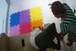 As imagens foram registradas pela câmera de segurança