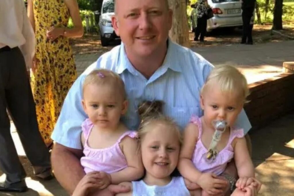 Liane, de 6 anos, e as gêmeas Maya e Karla, de 2