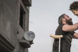 Foto do pai e filho na Síria ganham concurso internacional de fotografia