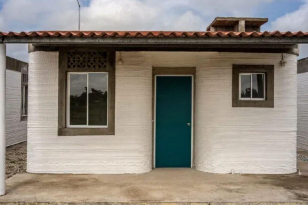 Famílias na linha da miséria vão ganhar casas feitas por impressoras 3D