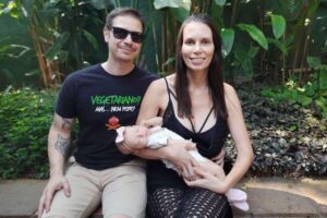 Elise tem quase 3 meses hoje e também terá dieta vegana