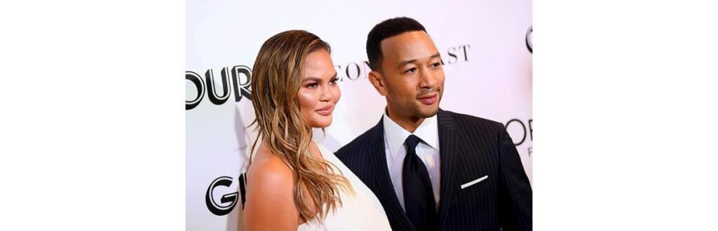 Chrissy perdeu o bebê após uma hemorragia que não conseguiram estancar