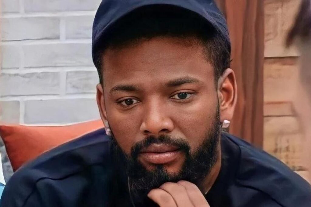 Nego do Borel aparece pela 1ª vez após expulsão de “A Fazenda 13” ao lado da mãe