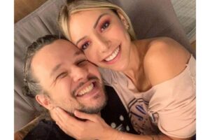 Bruno mostrou o enxoval da filha