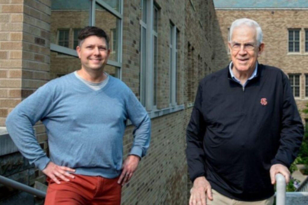 Professor perde peso por dois anos para doar rim a colega de trabalho