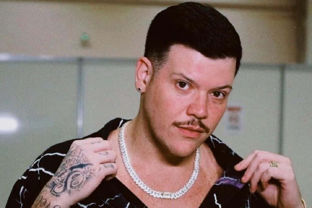 Ferrugem homenageou Júlia, Sofia e Aurora com uma tatuagem