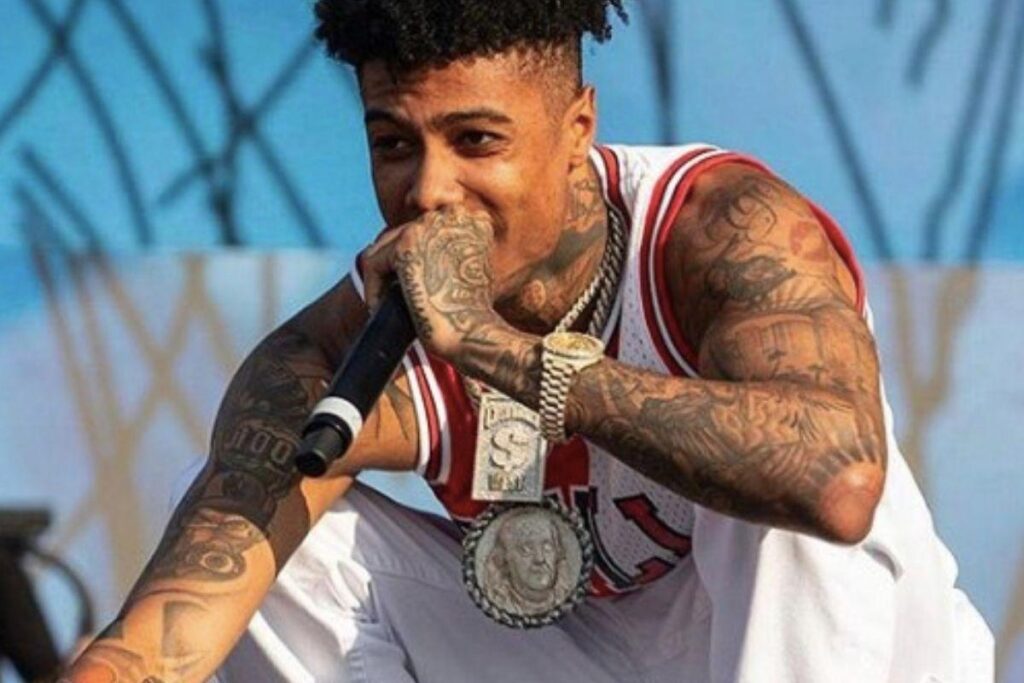 Os invasores agrediram a família de Blueface